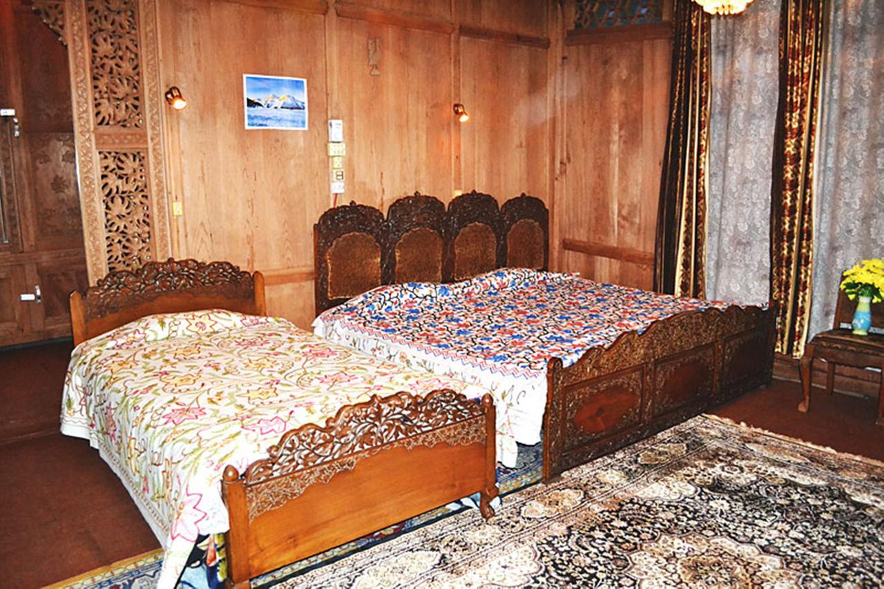 Morning Star Group Of Houseboats Hotel Srīnagar Esterno foto