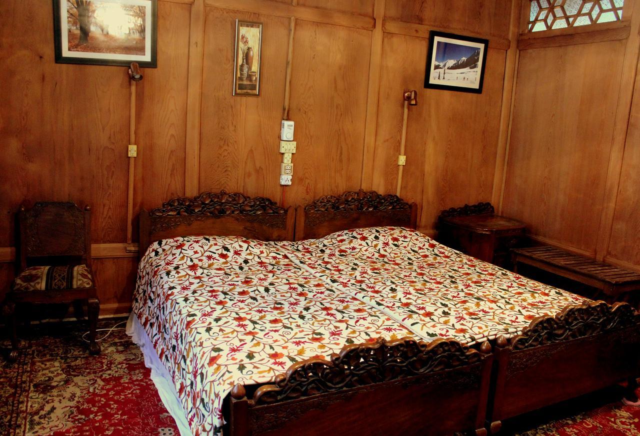 Morning Star Group Of Houseboats Hotel Srīnagar Esterno foto